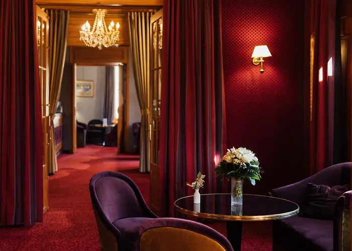 Le Castel Marie Louise فندق