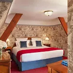 Le Castel Marie Louise فندق 5*
