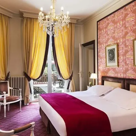 Le Castel Marie Louise 5*