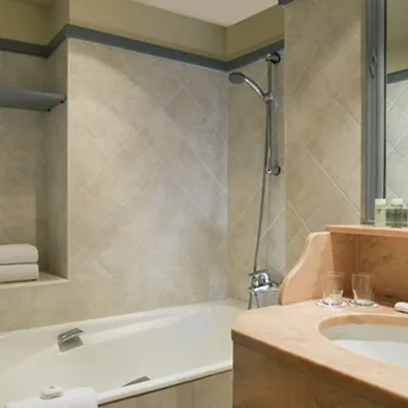 Le Castel Marie Louise 5*