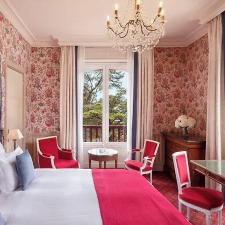 Le Castel Marie Louise فندق