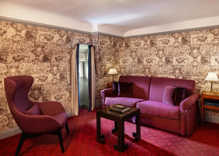 乐卡斯特玛丽露易丝酒店