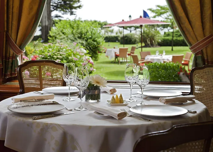 Le Castel Marie Louise Szálloda 5*