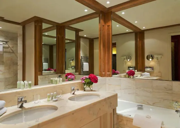 Szálloda Le Castel Marie Louise 5*